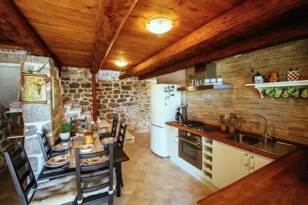 Casa Gracia, Une belle maison en pierre avec vue sur la montagne à Zaton - Photo 13