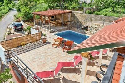 Country hideaway, Villa 9 persons in Solin HR-00003-47