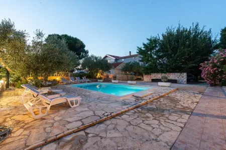 Villa Roko, Luxueuse maison de vacances à Bibinje avec sauna - Photo 5