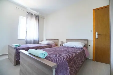 Holiday home Branko, Charmante maison de vacances à Prkos avec piscine - Photo 10