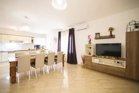 Holiday home Branko, Charmante maison de vacances à Prkos avec piscine - Photo 23