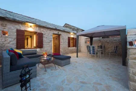 Holiday home Dida Jere, Maison de vacances à la campagne à Šopot avec piscine privée - Photo 11