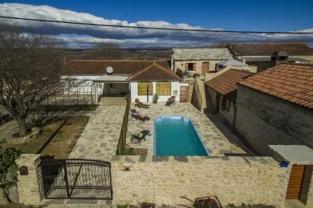 Holiday home Dida Jere, Maison de vacances à la campagne à Šopot avec piscine privée - Photo 21