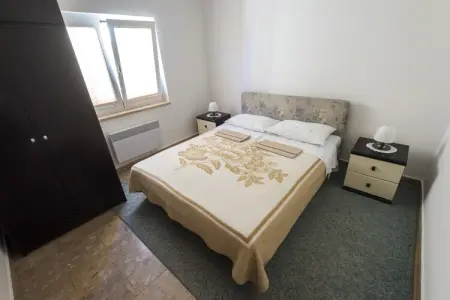 Vacation house Ornella, Maison de vacances de charme avec jardin à Turanj - Photo 2