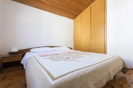 Vacation house Ornella, Maison de vacances de charme avec jardin à Turanj - Photo 21