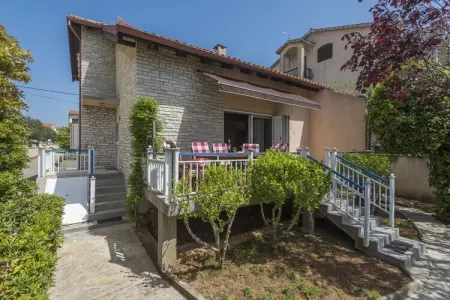 Vacation house Ornella, Maison de vacances de charme avec jardin à Turanj - Photo 25