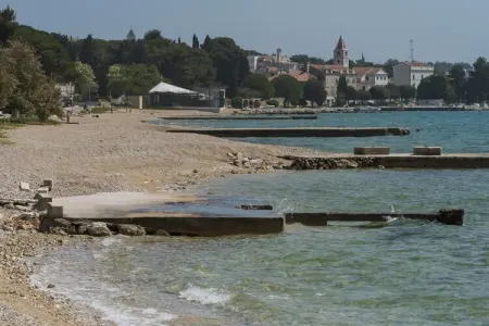 Vacation house Ornella, Maison de vacances de charme avec jardin à Turanj - Photo 39