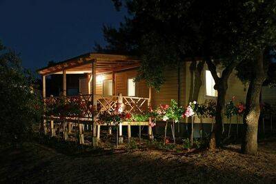 Amadria Park Camping - Villas Kornati 4, Chalet 6 personas en Sibenik HR-22000-04
