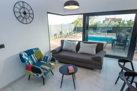 Villa Tuta, Villa de luxe à Pakoštane avec piscine - Photo 12