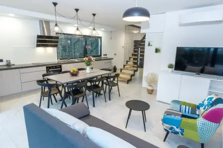 Villa Tuta, Villa de luxe à Pakoštane avec piscine - Photo 15