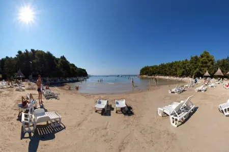 Villa Tuta, Villa de luxe à Pakoštane avec piscine - Photo 32