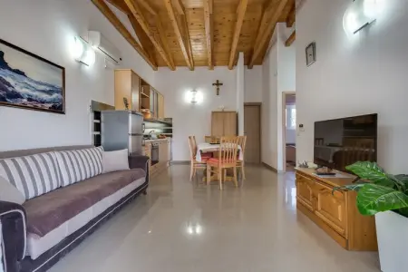 Villa Zlatni Dvori, Spacieuse maison de vacances à Ražanac avec piscine - Photo 10