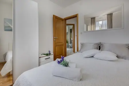 Villa Zlatni Dvori, Spacieuse maison de vacances à Ražanac avec piscine - Photo 21