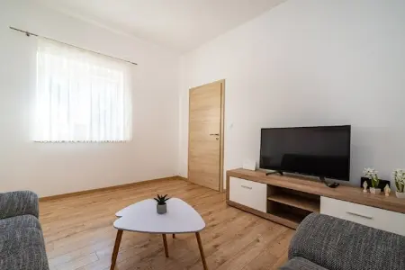 Holiday house Zara, Maison de vacances spacieuse avec 4 chambres à coucher, piscine privée, jardin clôturé, bbq - Photo 11