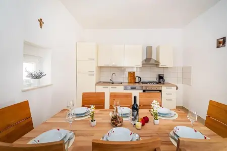 Holiday house Zara, Maison de vacances spacieuse avec 4 chambres à coucher, piscine privée, jardin clôturé, bbq - Photo 12