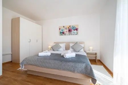 Holiday house Zara, Maison de vacances spacieuse avec 4 chambres à coucher, piscine privée, jardin clôturé, bbq - Photo 16