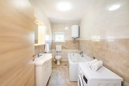 Holiday house Zara, Maison de vacances spacieuse avec 4 chambres à coucher, piscine privée, jardin clôturé, bbq - Photo 21