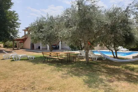 App Musoga 3, Maison de vacances confortable à Banjole avec piscine - Photo 3