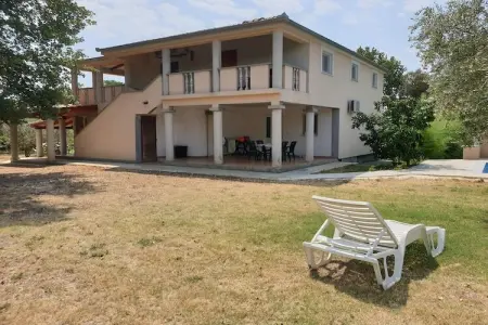 App Musoga 3, Maison de vacances confortable à Banjole avec piscine - Photo 7