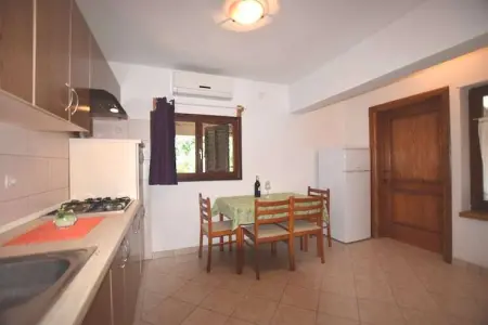 App Musoga 3, Maison de vacances confortable à Banjole avec piscine - Photo 12