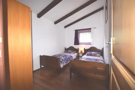 App Musoga 3, Maison de vacances confortable à Banjole avec piscine - Photo 17