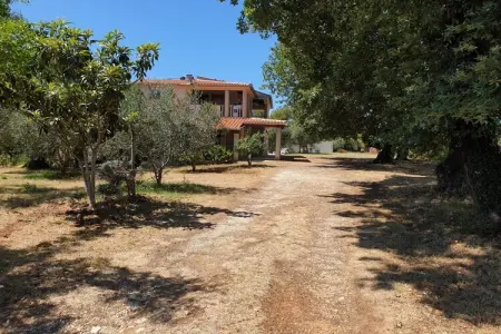 App Musoga 3, Maison de vacances confortable à Banjole avec piscine - Photo 26