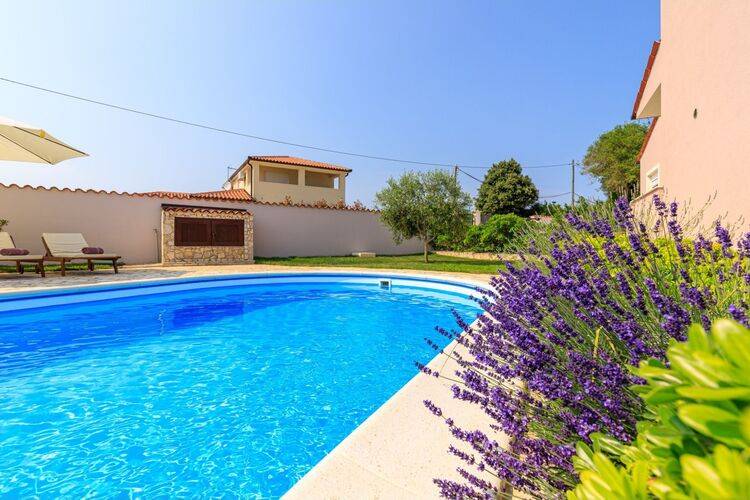 Villa Agri with large Garden and Pool near Pula, Location Gite à Marcana - Photo 7 / 40