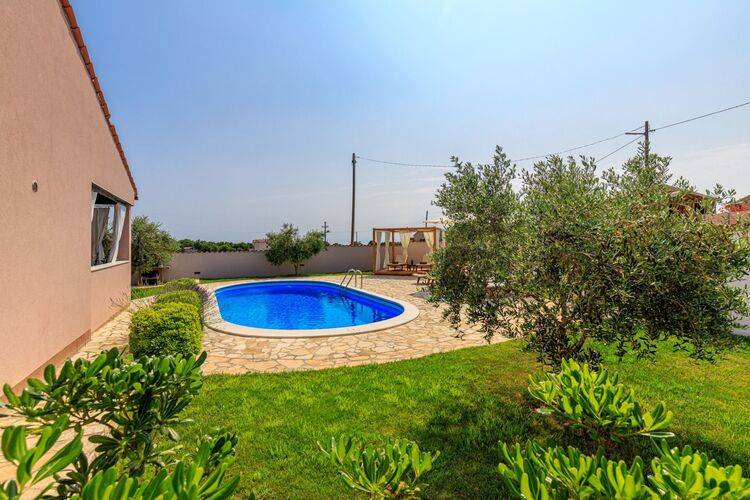 Villa Agri with large Garden and Pool near Pula, Location Gite à Marcana - Photo 14 / 40