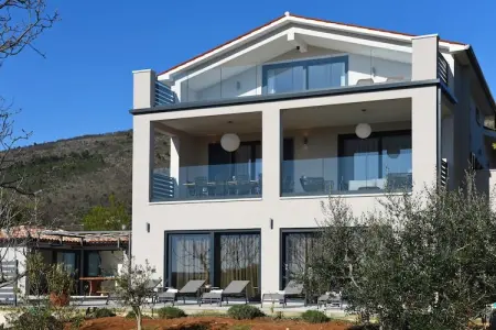 Villa ART Viskovici, Villa exquise à Viškovici avec sauna - Photo 1