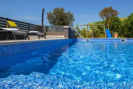 Villa ART Viskovici, Villa exquise à Viškovici avec sauna - Photo 6