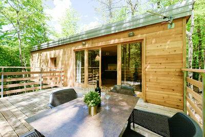Treehouse Lika 2, Chalet 6 personnes à Drenovac Radučki HR-53205-01