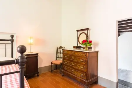 Casa La Ruota, Charmante ferme avec piscine à Bacchereto - Photo 12