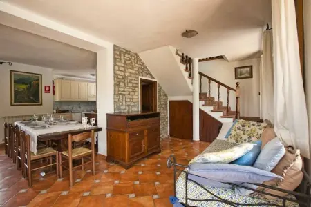 Sassetta Castagno, Spacieuse maison de vacances à Val Canina avec piscine - Photo 9