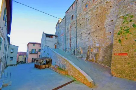 Sassetta Castagno, Spacieuse maison de vacances à Val Canina avec piscine - Photo 31