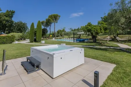 Villa Anna, Villa de campagne avec 2 tourbillons extérieurs et piscine chauffée - Photo 30