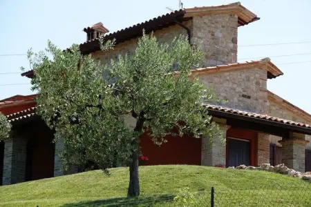 Villa Due Olive, Luxueuse villa avec piscine privée à Vasciano, Ombrie - Photo 3