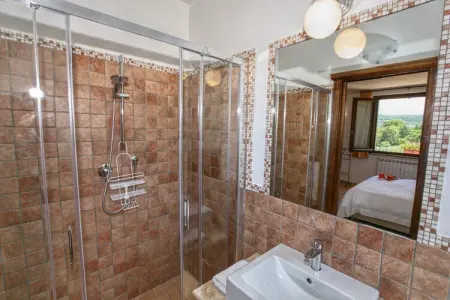 Villa Due Olive, Luxueuse villa avec piscine privée à Vasciano, Ombrie - Photo 19