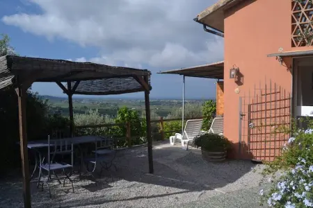 Lidia, Maison de vacances calme à Castagneto Carducci avec jardin - Photo 31