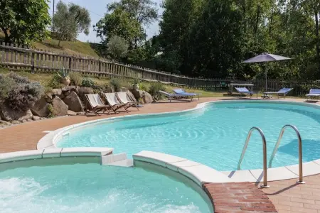 Agriturismo Valle Fiorita, Ferme luxueuse à Aulla avec piscine - Photo 1