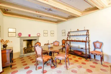 Castagno, Villa rustique avec piscine commune située à Sermugnano - Photo 5