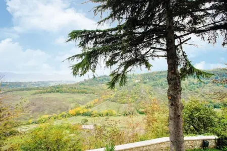 Castagno, Villa rustique avec piscine commune située à Sermugnano - Photo 21