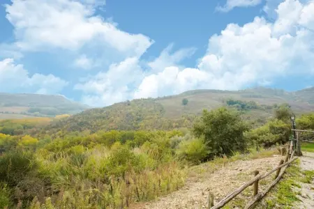 Il Belvedere, Magnifique villa avec piscine commune à Sermugnano - Photo 24