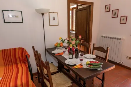 Zafferano, Ferme spacieuse avec piscine à Ficulle - Photo 15