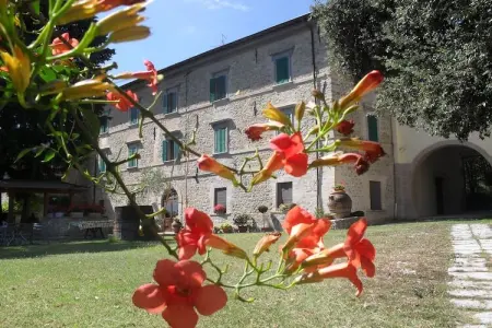 Gualdo Cattaneo Piccolo, Vaste maison de campagne avec jacuzzi à Gualdo Cattaneo - Photo 7