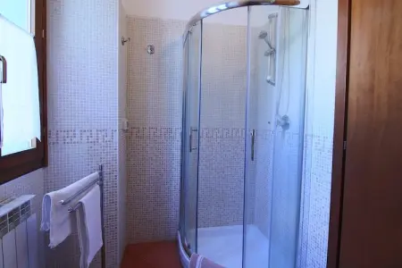 Gualdo Cattaneo Piccolo, Vaste maison de campagne avec jacuzzi à Gualdo Cattaneo - Photo 17