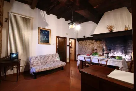 Granaio, Château de luxe avec piscine installé en Ombrie - Photo 1