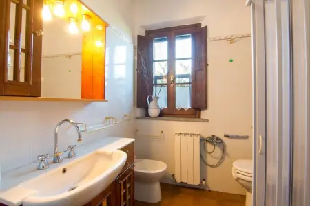 Cavaliere d'Italia, Grande ferme avec piscine à Castiglione del Lago - Photo 18