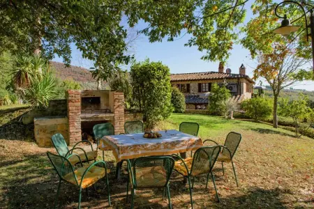 Pino, Maison agro-touristique en Ombrie avec terrasse privée - Photo 6