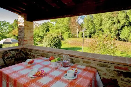 Pino, Maison agro-touristique en Ombrie avec terrasse privée - Photo 13