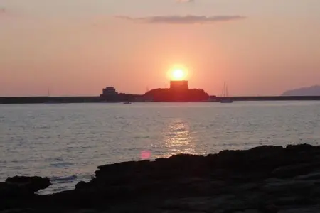 Casa Santa Giusta, Maison de vacances moderne près de la mer à Bosa, Sardaigne - Photo 30